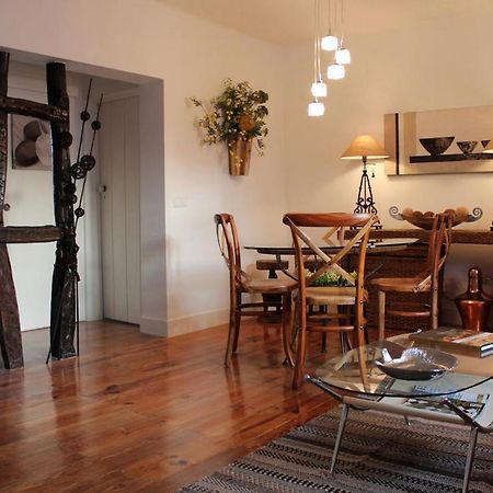 Stylish Lisbon Apartment In Alfama Bagian luar foto