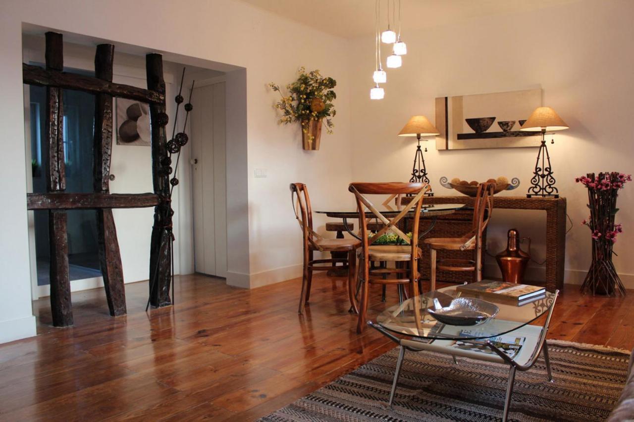 Stylish Lisbon Apartment In Alfama Bagian luar foto